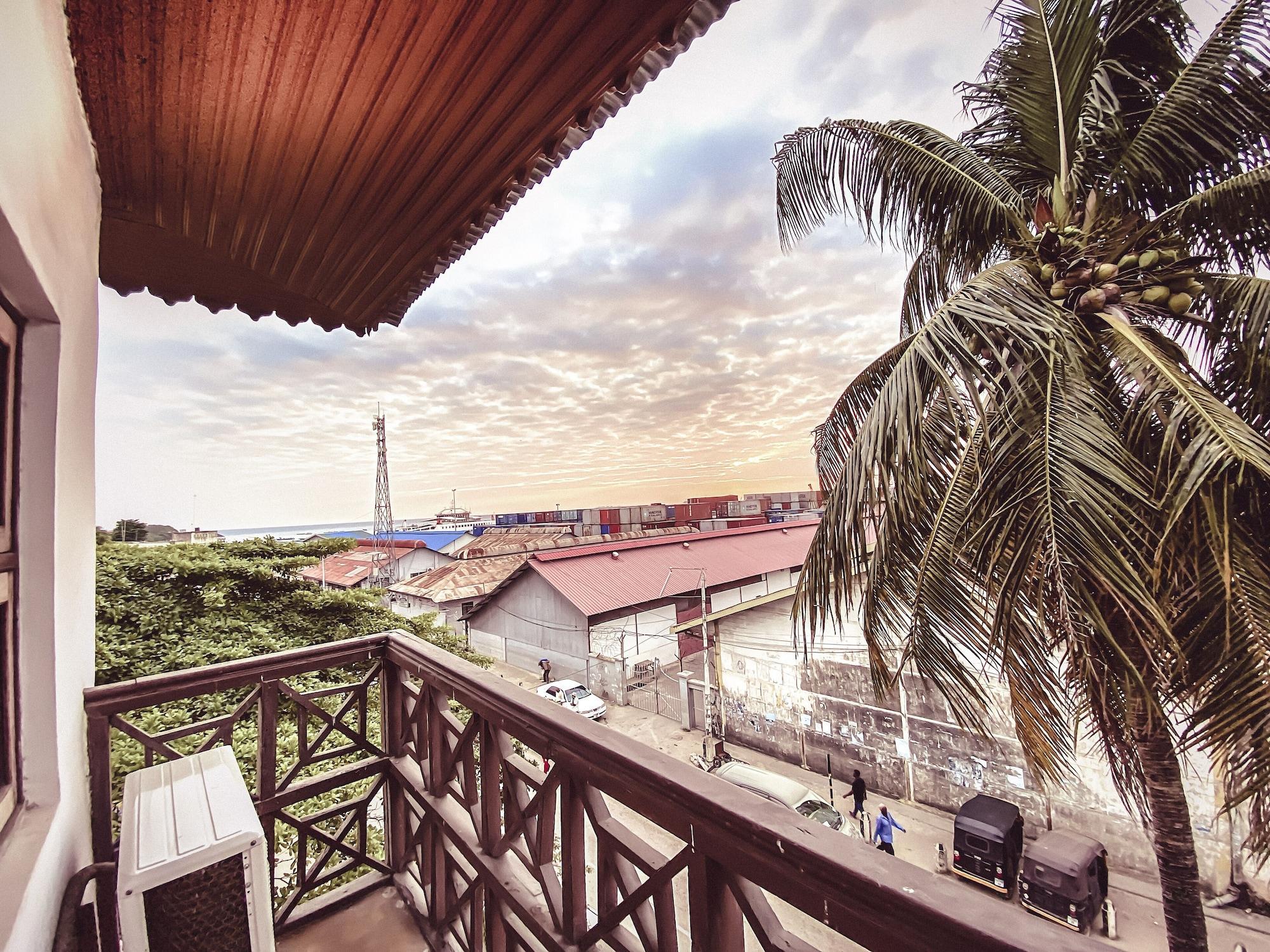 Smiles Stone Town Hotel Zanzibar Exterior photo